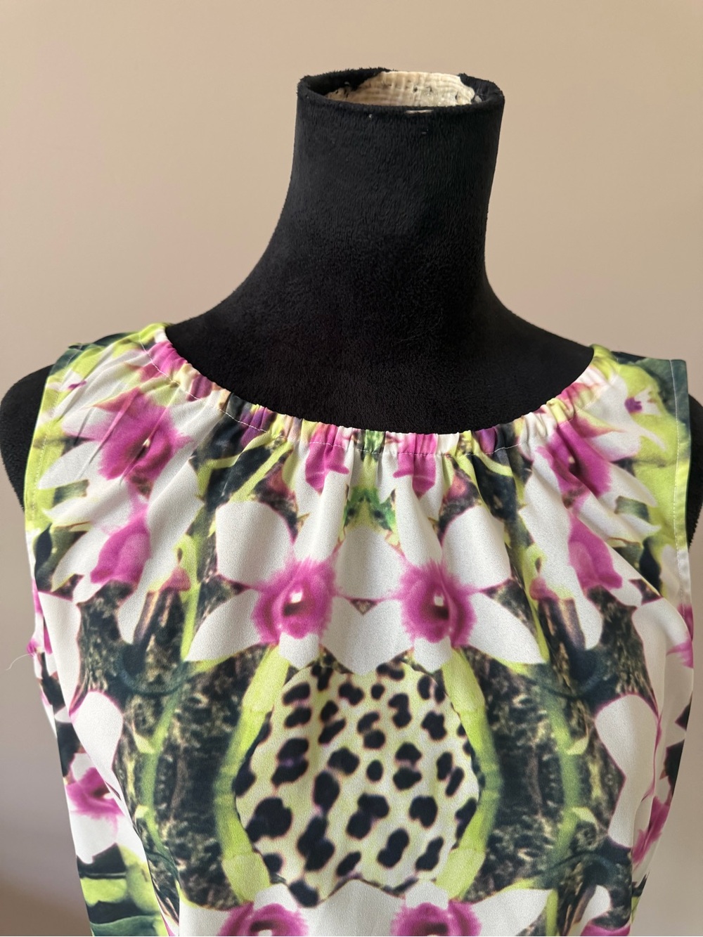 Joe Fresh Floral Pink & Green Abstract Sleeveless Top Small - Picture 5 of 6